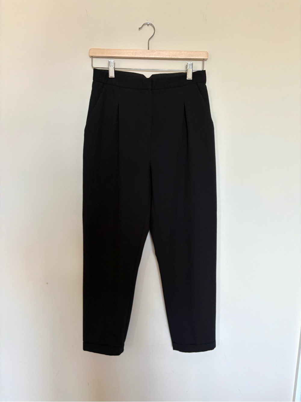 TOPSHOP Black Pleated Tapered Dress Pants